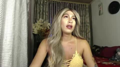 Snapshot of scarlet_ts69 chatting on 01.03.25 scarlet online show from 01.03.25