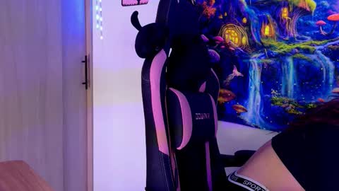 Scarlet online show from 01.13.26