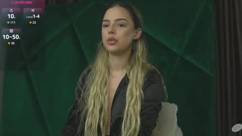 Scarlet online show from 09.29.25