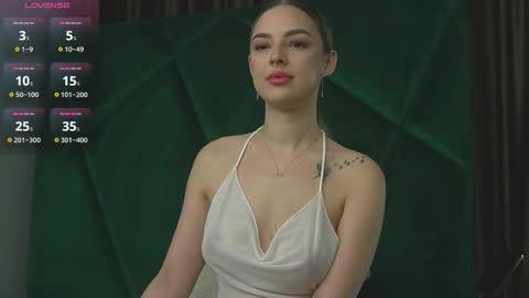 Scarlet online show from 10.03.25