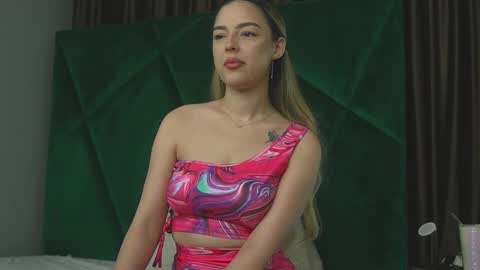 Scarlet online show from 10.06.25