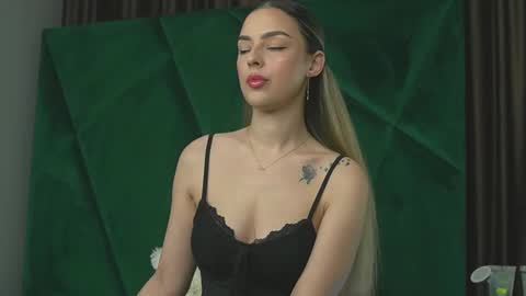 Scarlet online show from 10.28.25