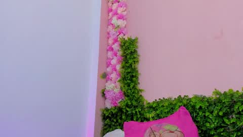 Snapshot of scarleth_blonde chatting on 02.26.25 SCARLETH online show from 02.26.25