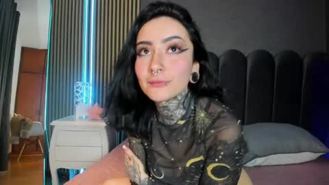 Scarleth online show from 04.21.26