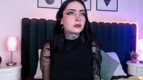 Snapshot of scarleth_fg_ chatting on 05.20.26 Scarleth online show from 05.20.26