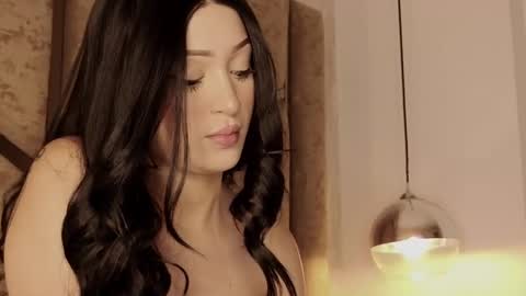 Scarleth  online show from 11.04.25