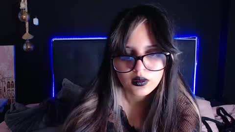 Snapshot of scarleth_shadow chatting on 03.09.25 SCARLETH online show from 03.09.25