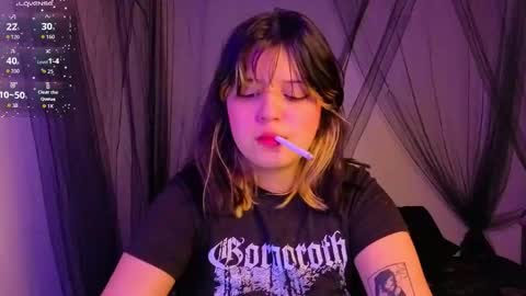 Snapshot of scarleth_shadow chatting on 10.30.25 SCARLETH online show from 10.30.25