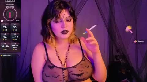 Snapshot of scarleth_shadow chatting on 11.08.25 SCARLETH online show from 11.08.25