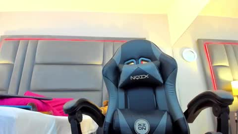 Scarleth online show from 10.29.25