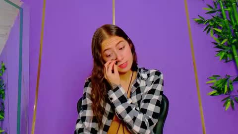 Snapshot of scarletjonesx chatting on 10.25.25 Denis online show from 10.25.25