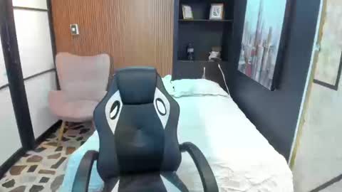 Scarlet online show from 09.20.25