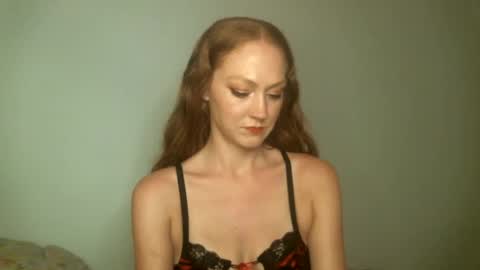 Scarlet Satine online show from 02.25.25