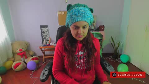 Snapshot of scarlett77_ chatting on 12.27.24 Scarletland welcome online show from 12.27.24