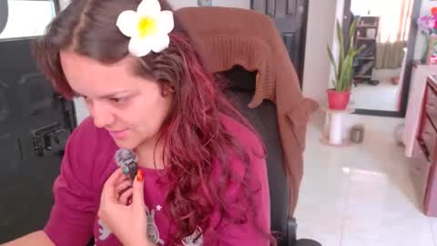 Snapshot of scarlett77_ chatting on 06.05.26 Scarletland welcome online show from 06.05.26