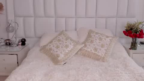 juli online show from 02.17.25