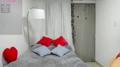 Snapshot of scarlett__m chatting on 09.18.25 Scarlett online show from 09.18.25