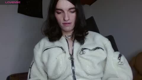 Snapshot of scarlett_crastrawberry chatting on 04.27.26 scarlet online show from 04.27.26