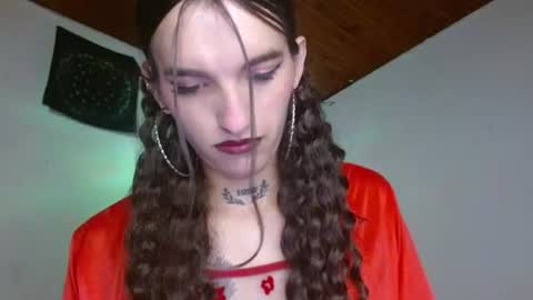 Snapshot of scarlett_crastrawberry chatting on 06.18.26 scarlet online show from 06.18.26