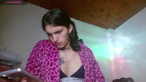 Snapshot of scarlett_crastrawberry chatting on 07.21.26 scarlet online show from 07.21.26