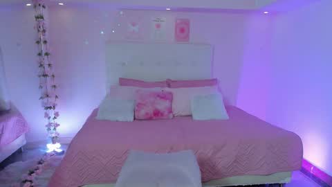 Scarlett  online show from 10.30.25