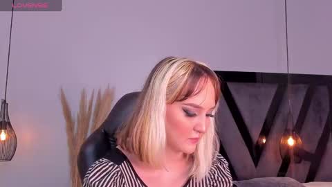 Scarlett goth  online show from 02.23.25