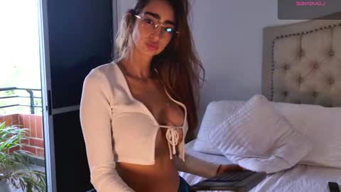 Scarlett Grand online show from 09.21.25