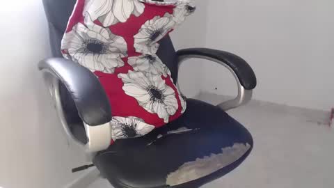 Snapshot of scarlett_liz chatting on 02.22.25 Scarlett online show from 02.22.25