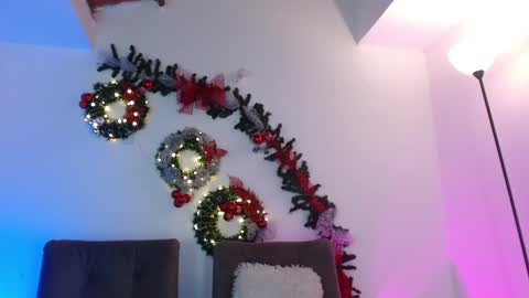 Snapshot of scarlett_mgc chatting on 12.24.24 Scar Jacob online show from 12.24.24