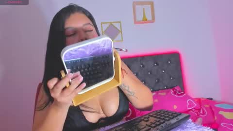 Scarlett  online show from 09.17.25