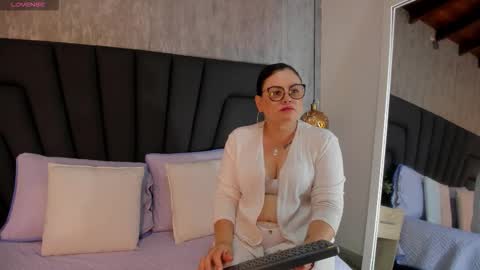 scarlett_monroe_1 online show from 10.18.25