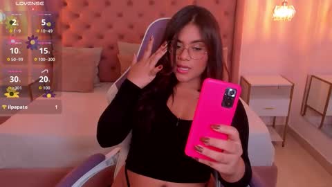 Scarlett  online show from 10.03.25