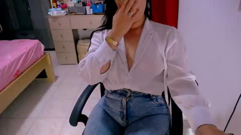 Snapshot of scarlett_sex2 chatting on 06.30.26 scarlet online show from 06.30.26