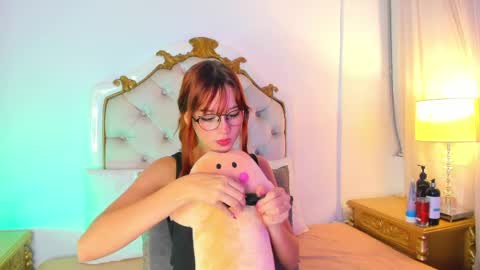 Snapshot of scarlett_smith_3 chatting on 06.06.26 scarlett smith 3 online show from 06.06.26