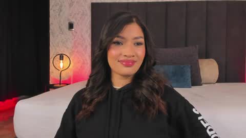 Scarlett online show from 04.06.26