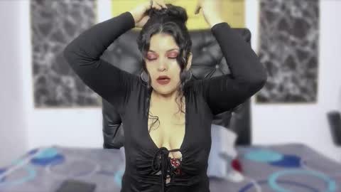 Scarlett online show from 11.19.25