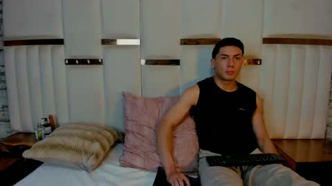 Scarlett and Lucas online show from 01.15.26