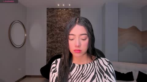 Sacrlett Blaze online show from 12.16.25