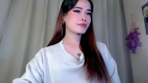 YOUR GIRLFRIEND online show from 10.27.25