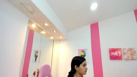 Snapshot of scarlette_15 chatting on 12.28.24 Scarlette online show from 12.28.24