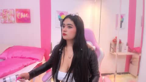 Snapshot of scarlette_15 chatting on 01.23.25 Scarlette online show from 01.23.25