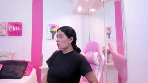 Snapshot of scarlette_15 chatting on 02.28.25 Scarlette online show from 02.28.25