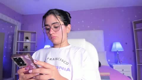 Snapshot of scarlette_15 chatting on 09.25.25 Scarlette online show from 09.25.25