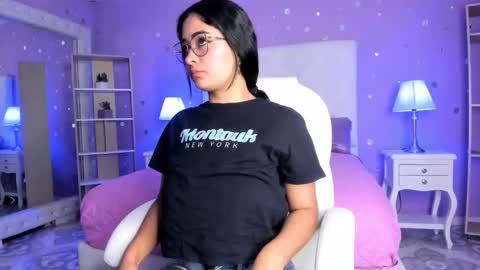 Snapshot of scarlette_15 chatting on 09.30.25 Scarlette online show from 09.30.25