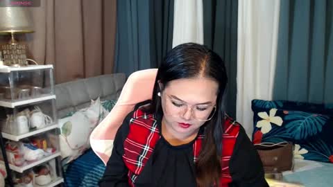 Snapshot of scarlette_adisson_69 chatting on 12.15.24 scarlette online show from 12.15.24