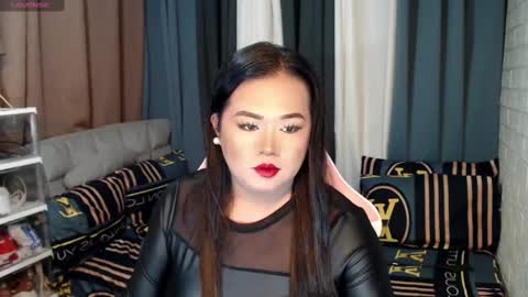 Snapshot of scarlette_adisson_69 chatting on 01.05.25 scarlette online show from 01.05.25