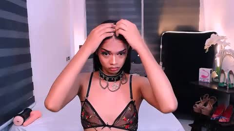 Snapshot of scarlette_sluttish_princess chatting on 01.30.25 scarlette online show from 01.30.25