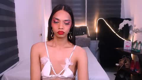 Snapshot of scarlette_sluttish_princess chatting on 02.21.25 scarlette online show from 02.21.25