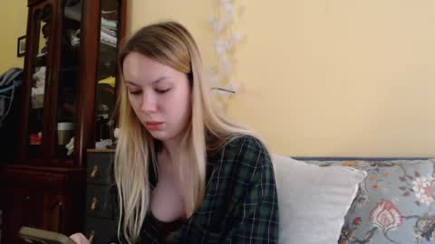 Scarlett online show from 12.28.24