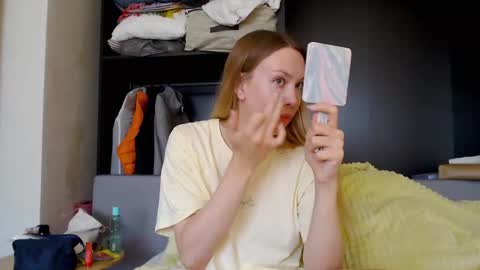 Scarlett online show from 09.17.25